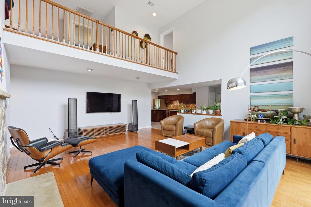 9213 MISTWOOD DRIVE