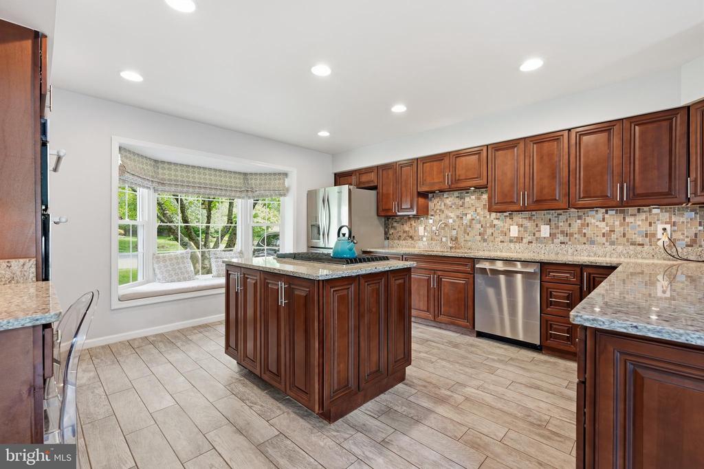9213 MISTWOOD DRIVE