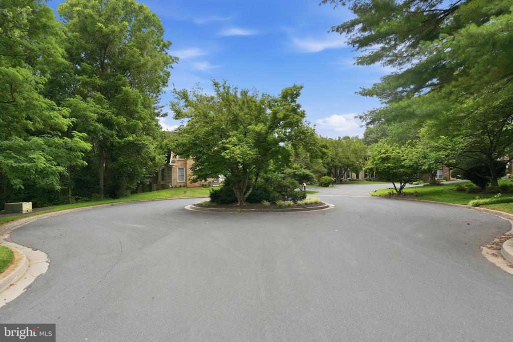 9213 MISTWOOD DRIVE