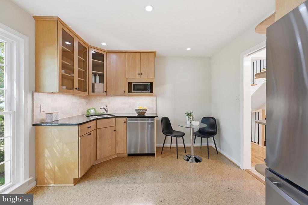10908 WICKSHIRE WAY Unit: F-5