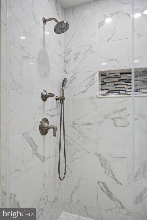 10908 WICKSHIRE WAY Unit: F-5