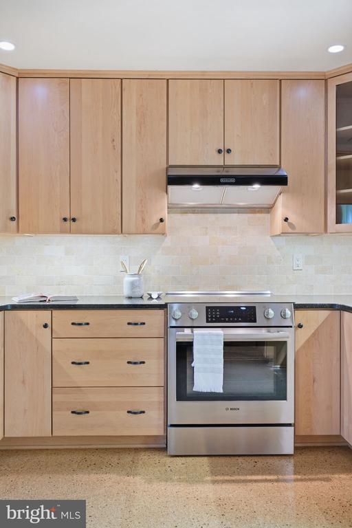 10908 WICKSHIRE WAY Unit: F-5