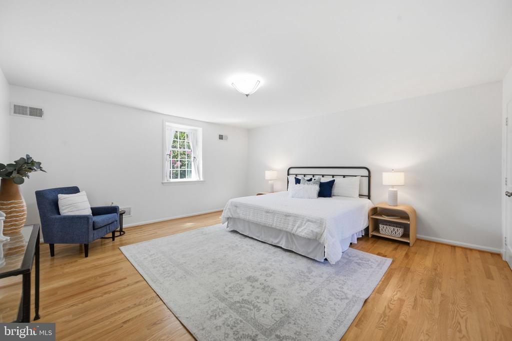 10908 WICKSHIRE WAY Unit: F-5
