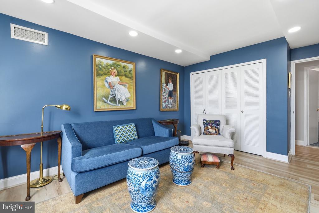 5101 RIVER ROAD Unit: 1703