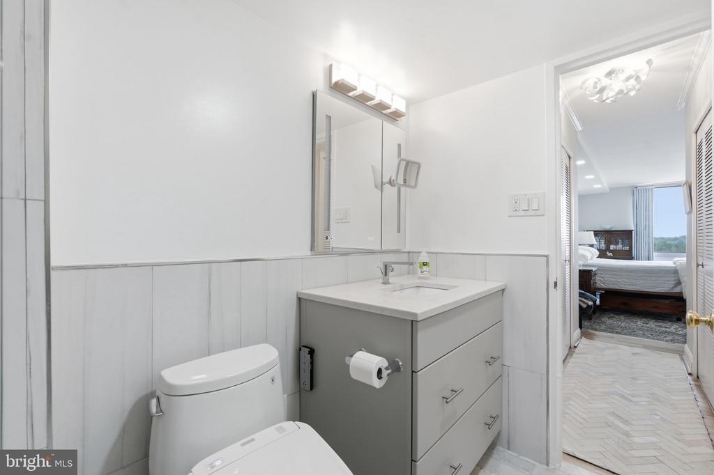 5101 RIVER ROAD Unit: 1703