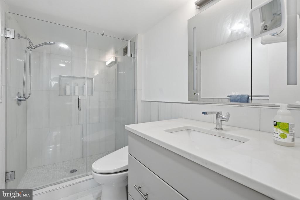 5101 RIVER ROAD Unit: 1703