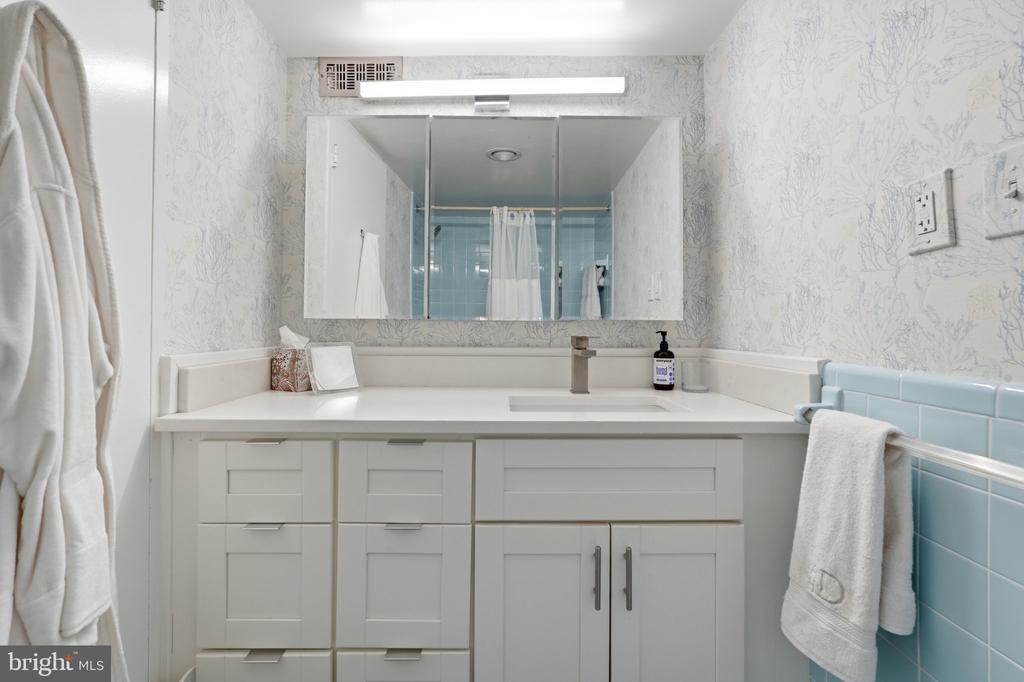 5101 RIVER ROAD Unit: 1703
