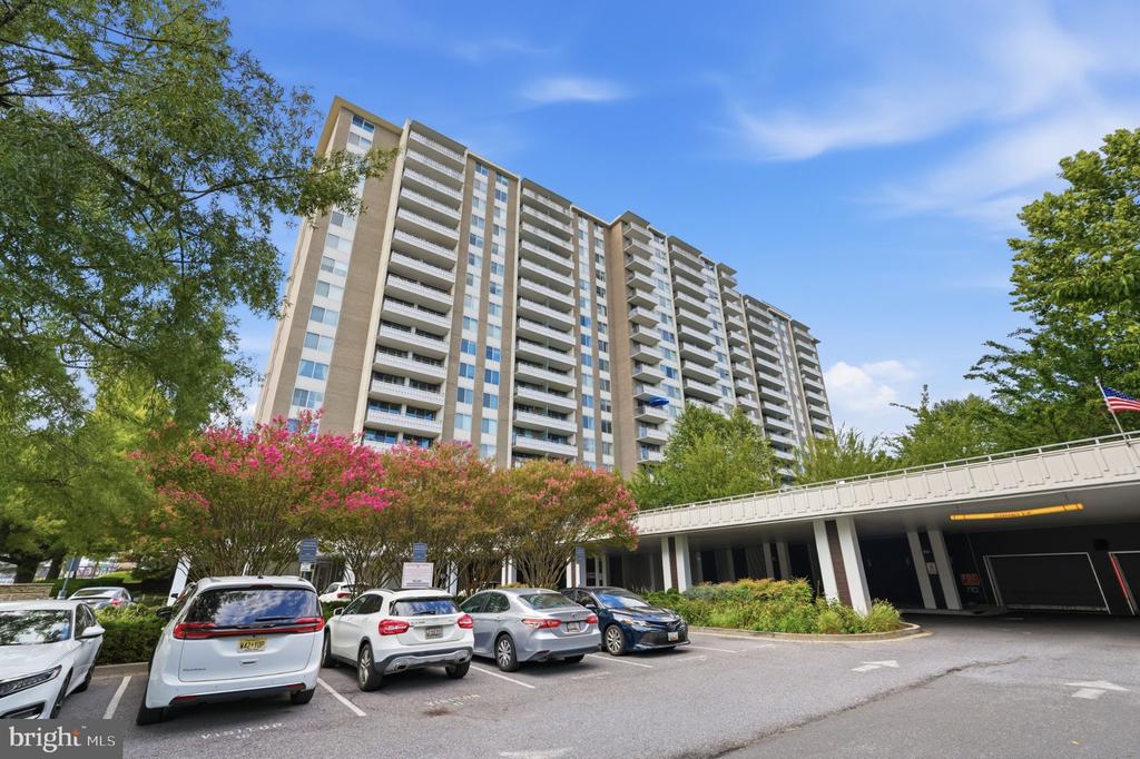 5101 RIVER ROAD Unit: 1703