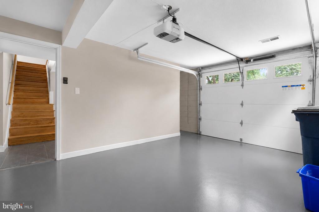 822 LOXFORD TERRACE