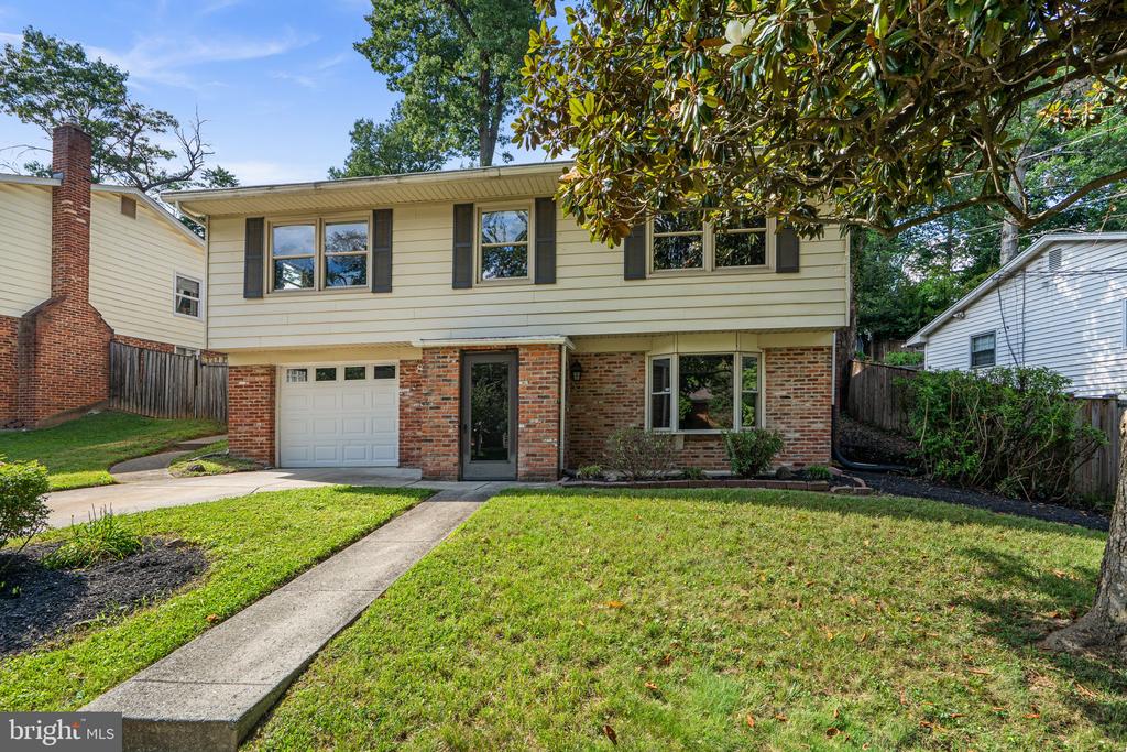 822 LOXFORD TERRACE