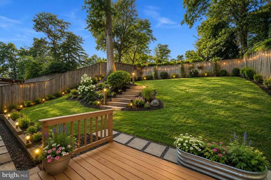 822 LOXFORD TERRACE