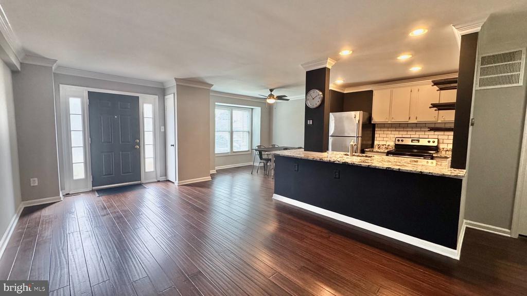 15402 MANOR HOUSE TERRACE