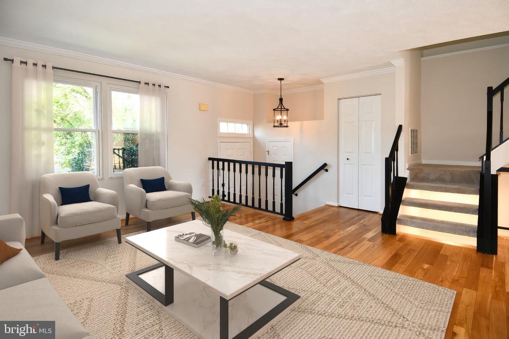 101 SMOOTHLEAF LANE