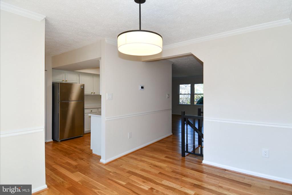 101 SMOOTHLEAF LANE