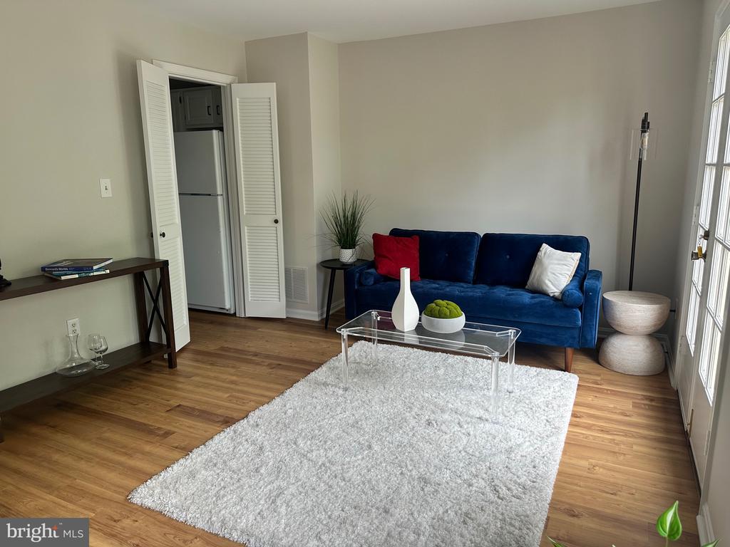 4847 CHEVY CHASE DRIVE Unit: 172