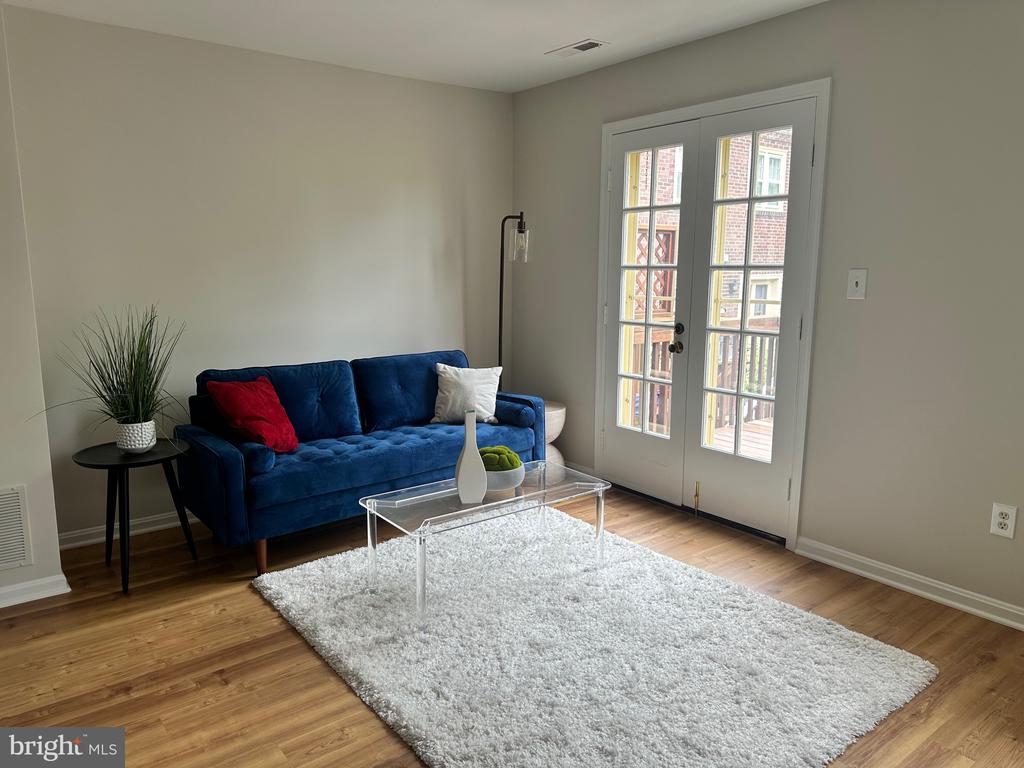 4847 CHEVY CHASE DRIVE Unit: 172