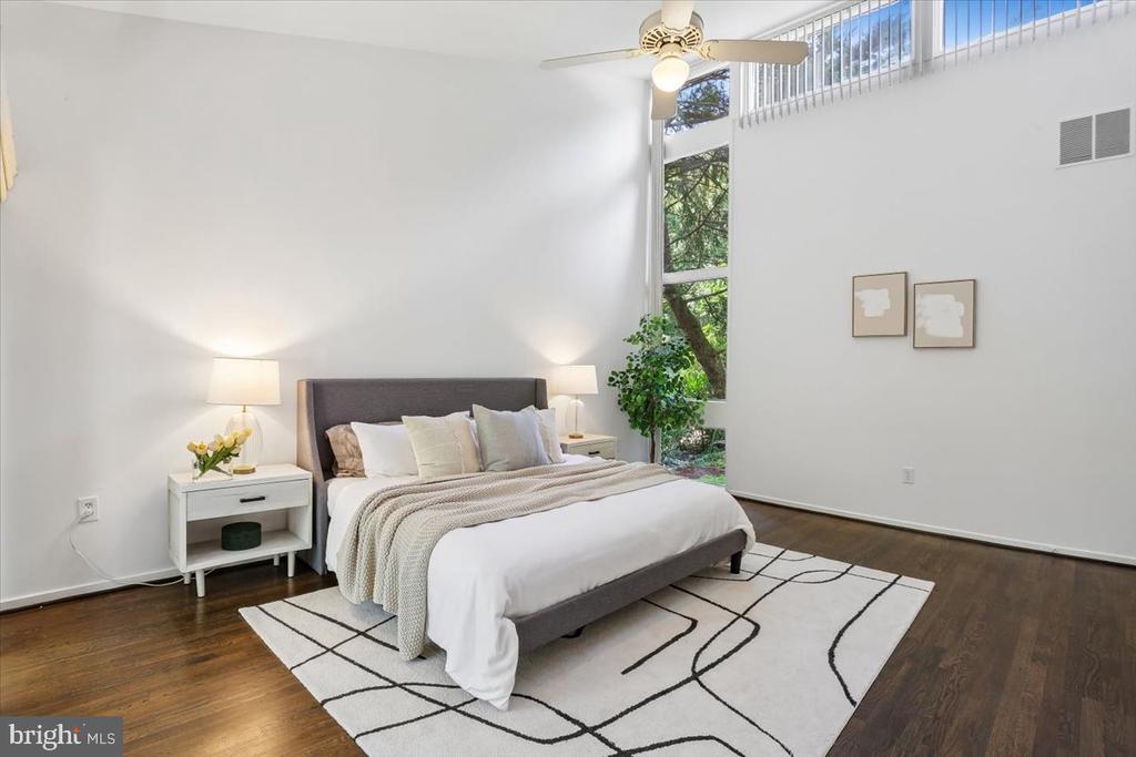 8708 HIDDEN HILL LANE