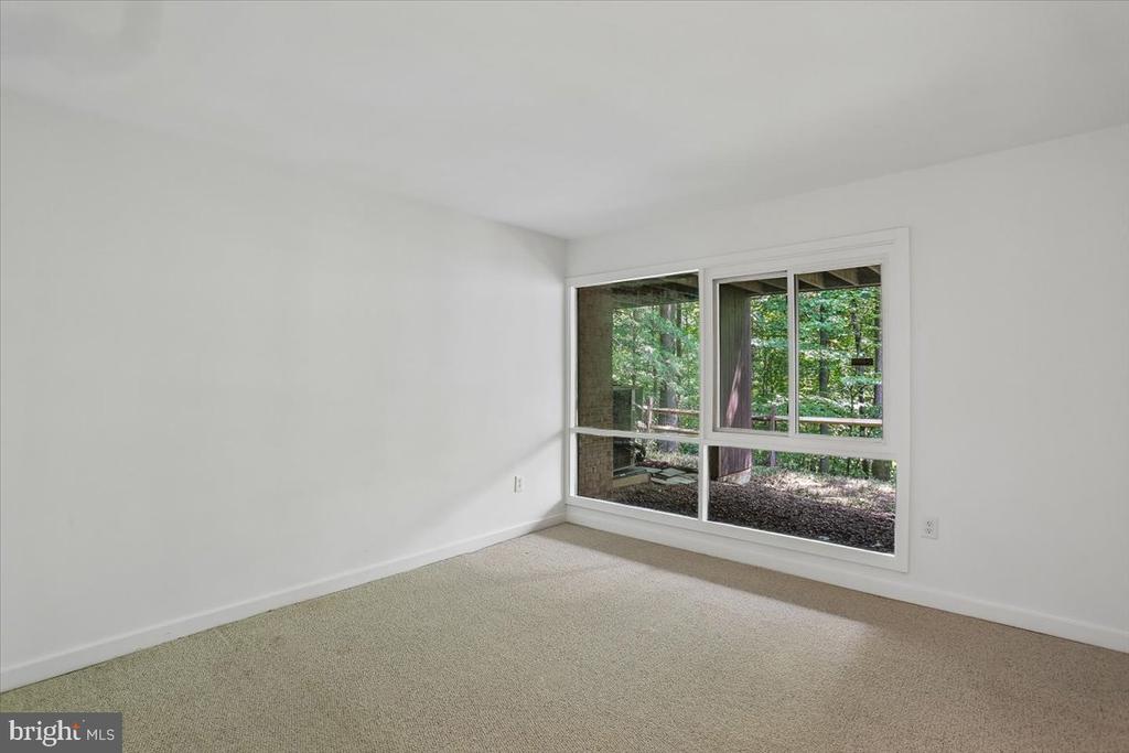 8708 HIDDEN HILL LANE