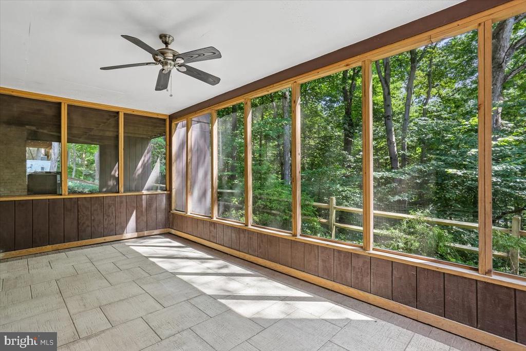 8708 HIDDEN HILL LANE