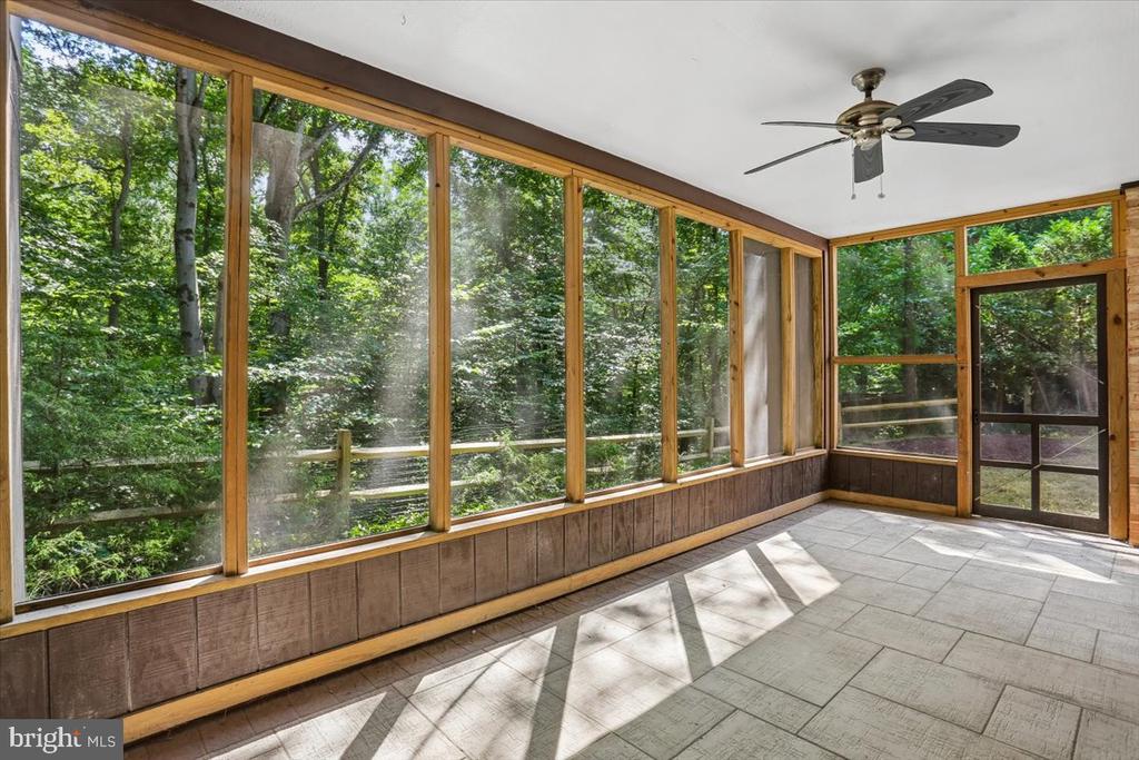 8708 HIDDEN HILL LANE