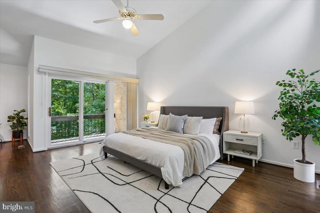 8708 HIDDEN HILL LANE