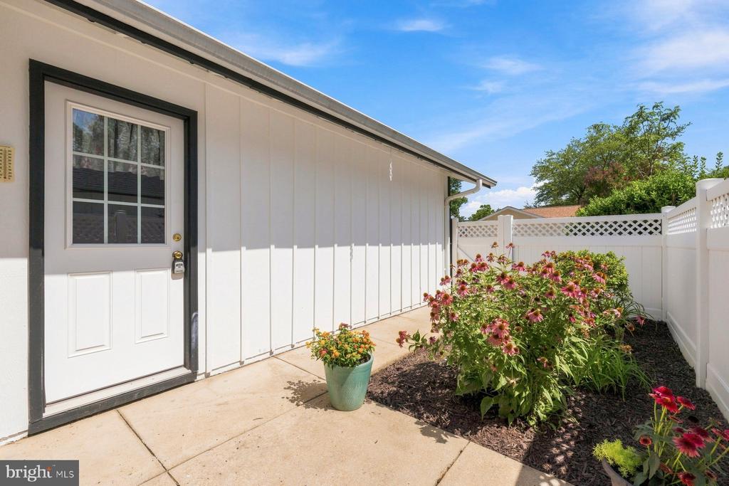 3625 CHORLEY WOODS WAY Unit: 8-B