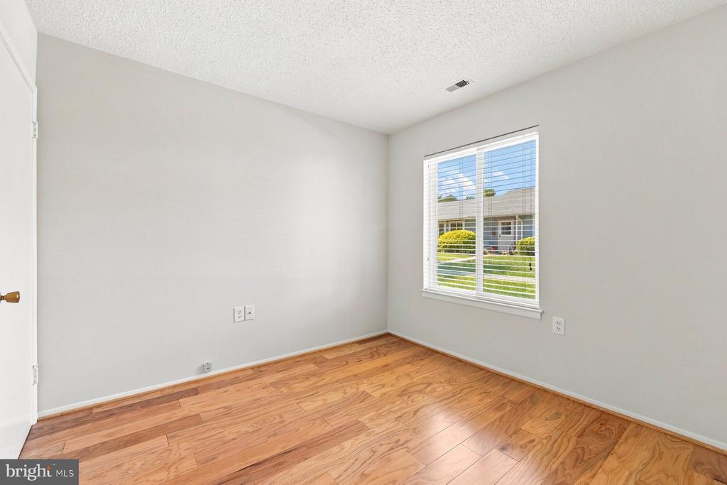3625 CHORLEY WOODS WAY Unit: 8-B