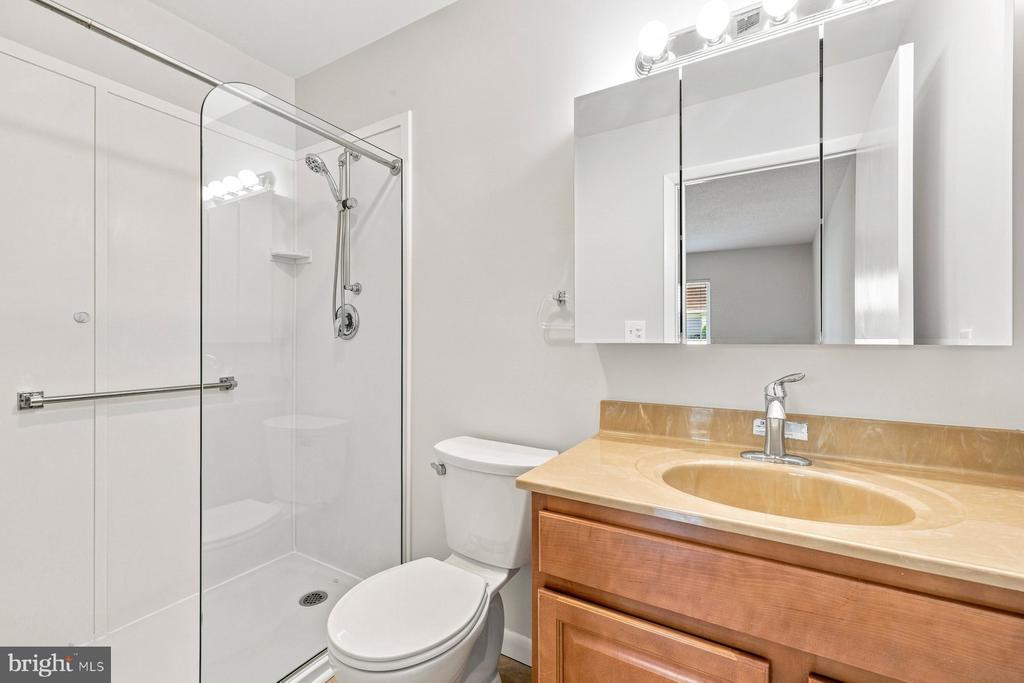 3625 CHORLEY WOODS WAY Unit: 8-B