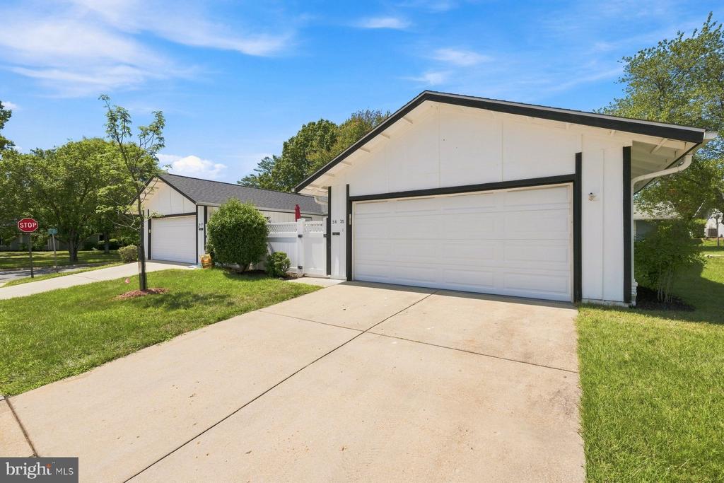 3625 CHORLEY WOODS WAY Unit: 8-B