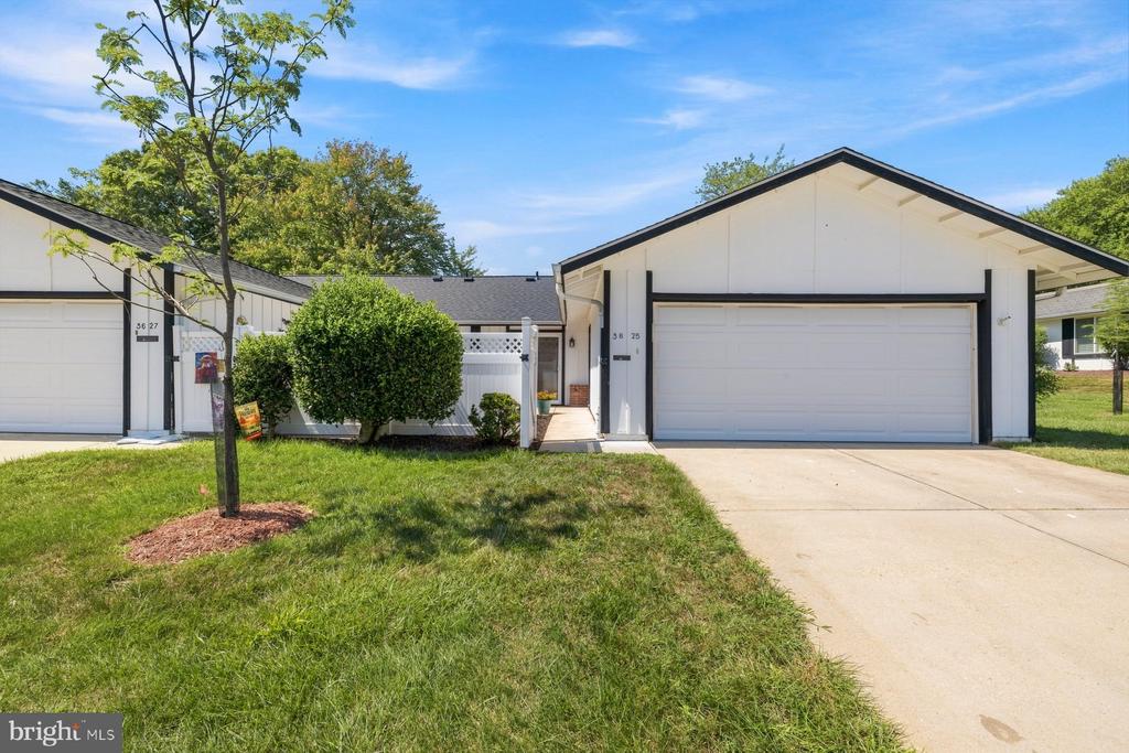 3625 CHORLEY WOODS WAY Unit: 8-B