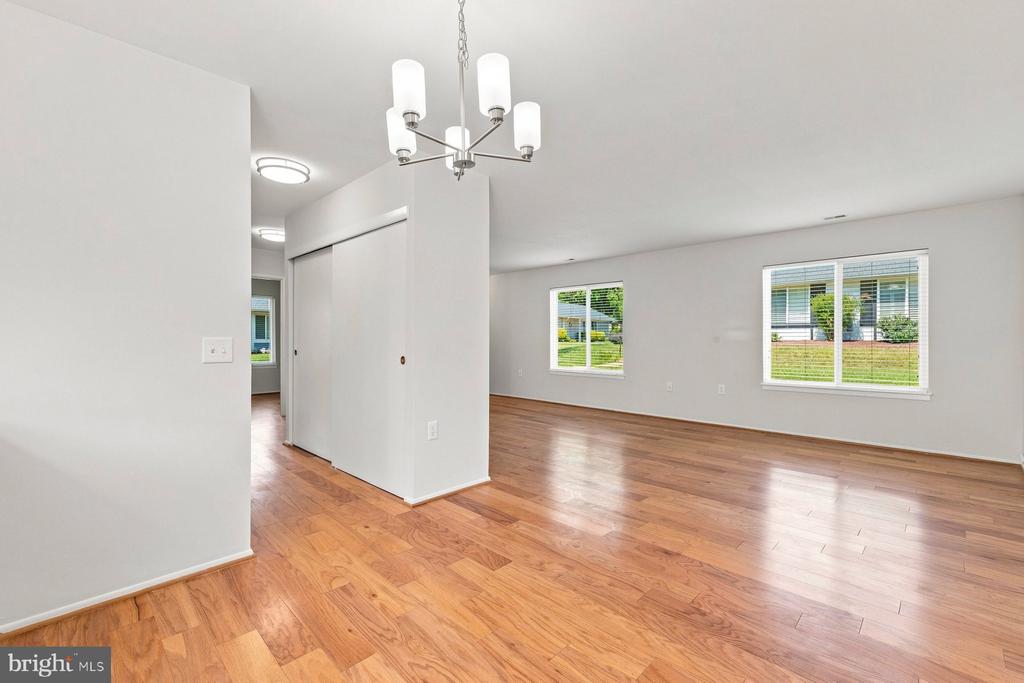 3625 CHORLEY WOODS WAY Unit: 8-B