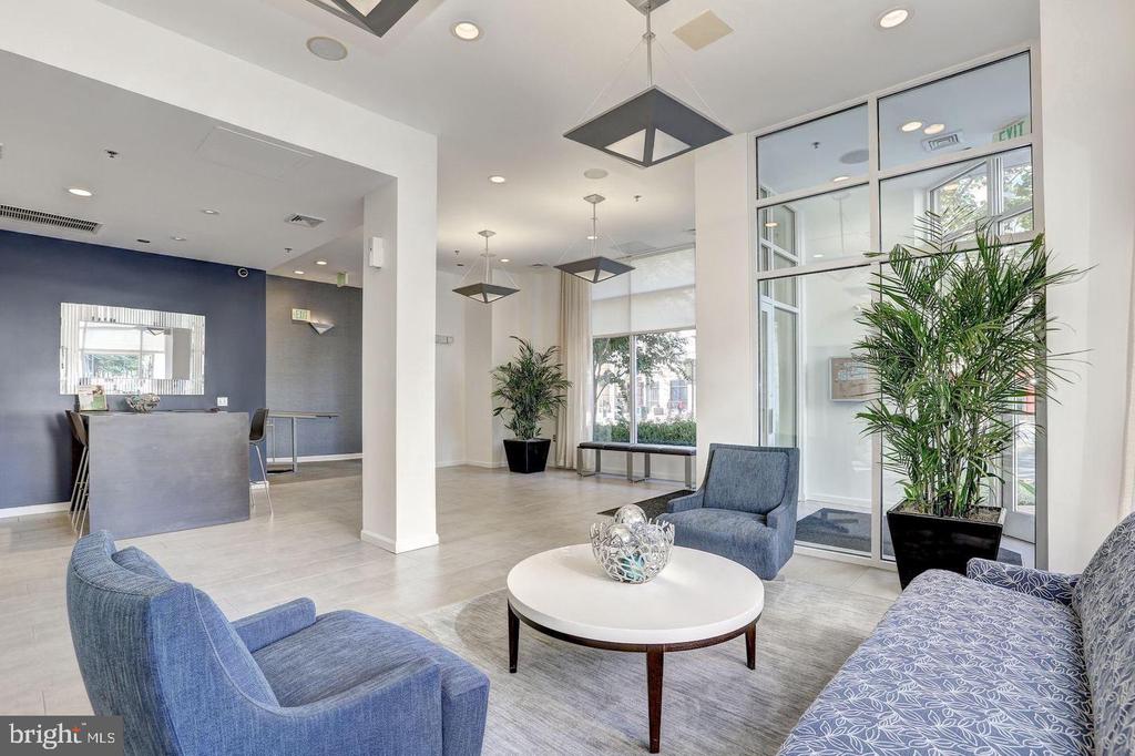 1201 EAST WEST HIGHWAY Unit: 212