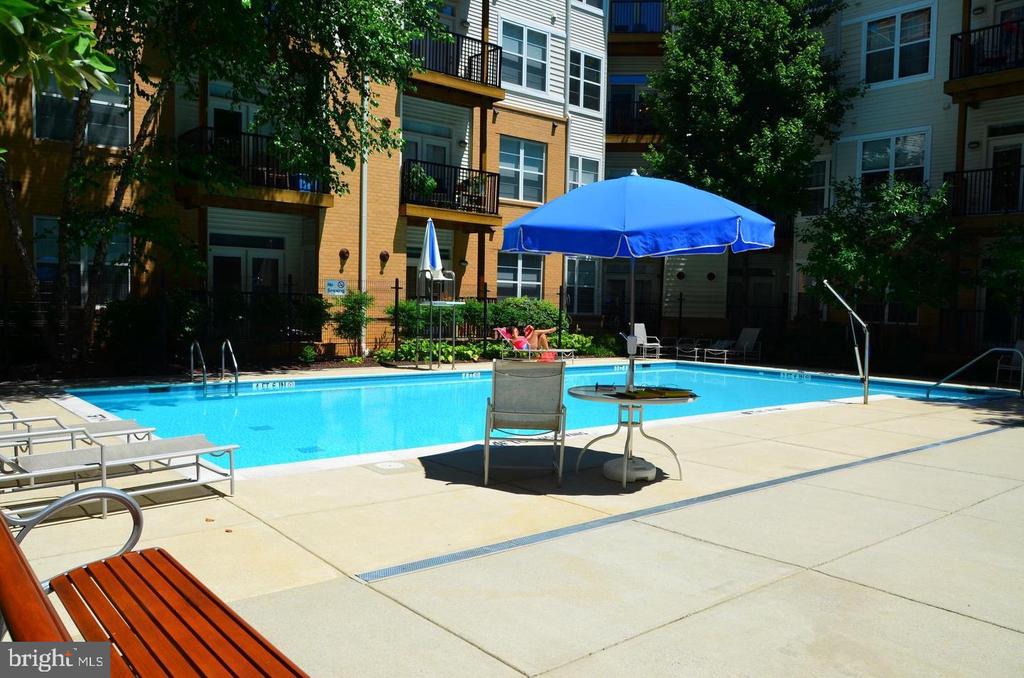 1201 EAST WEST HIGHWAY Unit: 212