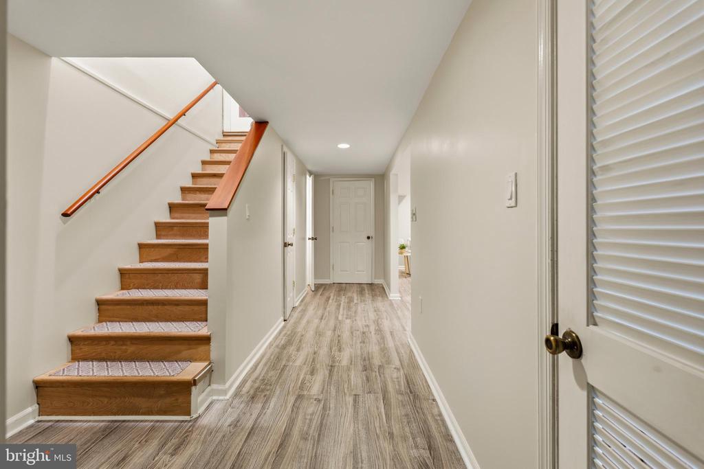 412 SOUTHWEST DRIVE