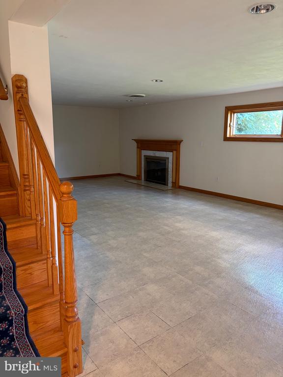 5800 PLAINVIEW ROAD