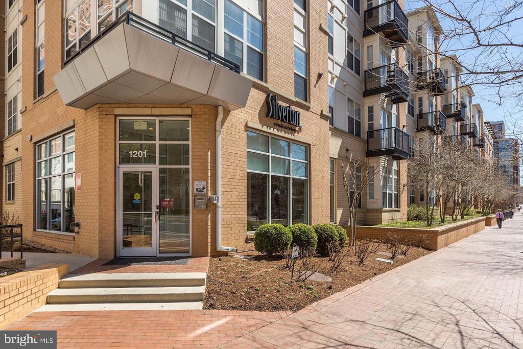 1201 EAST WEST HIGHWAY Unit: 212