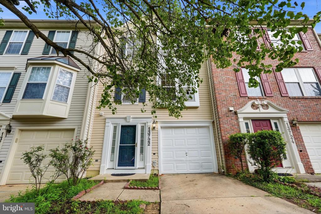 13722 PALMETTO CIRCLE