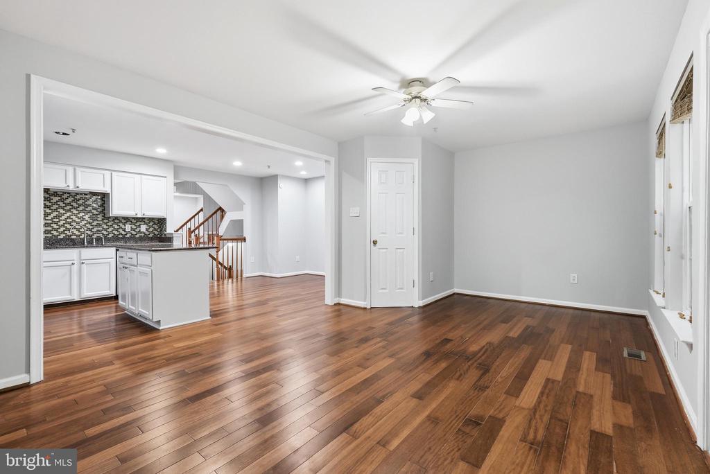 13722 PALMETTO CIRCLE
