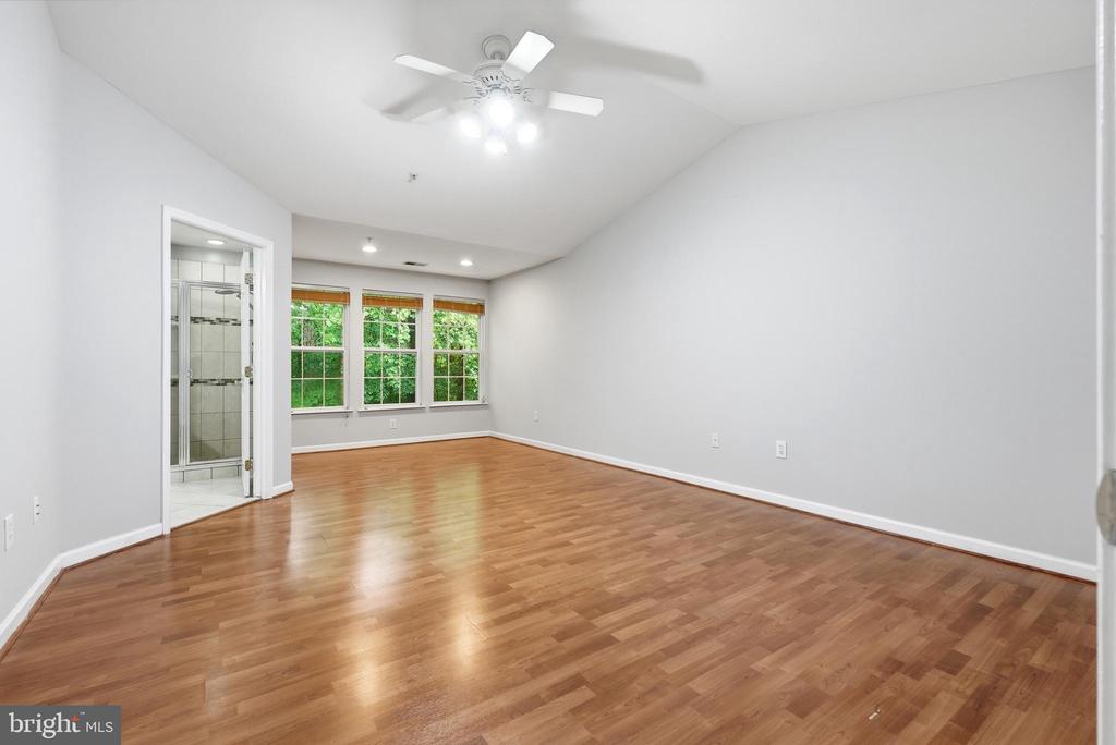 13722 PALMETTO CIRCLE