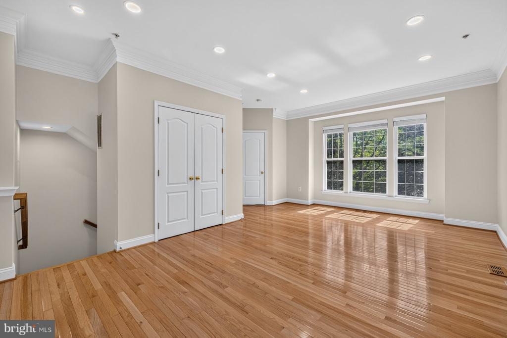 1031 GAITHER ROAD