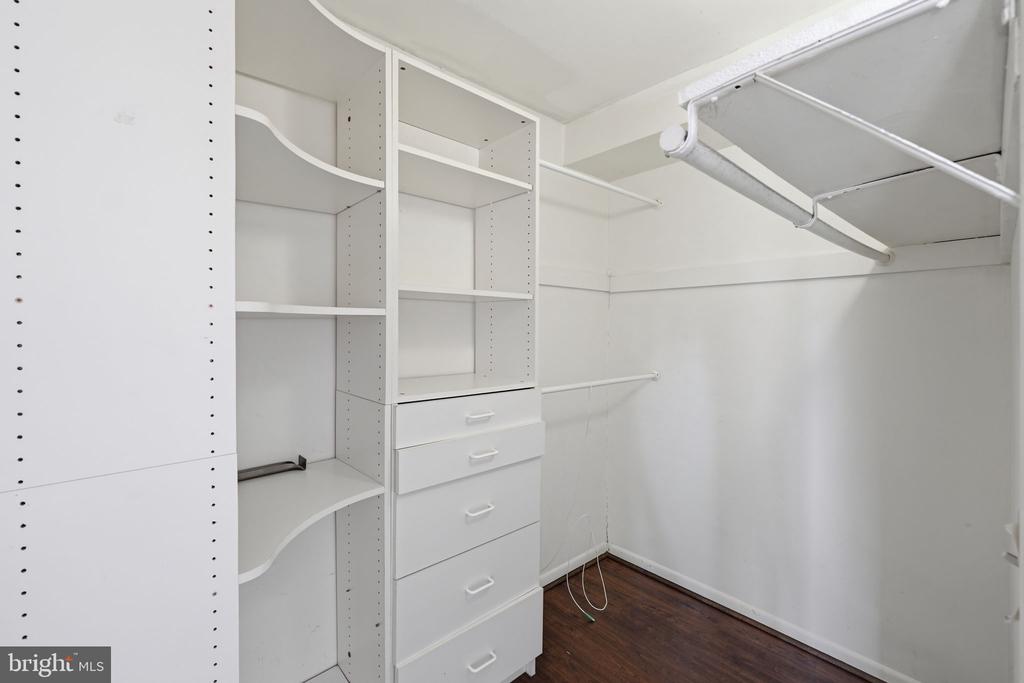 8308 FLOWER AVENUE Unit: 501
