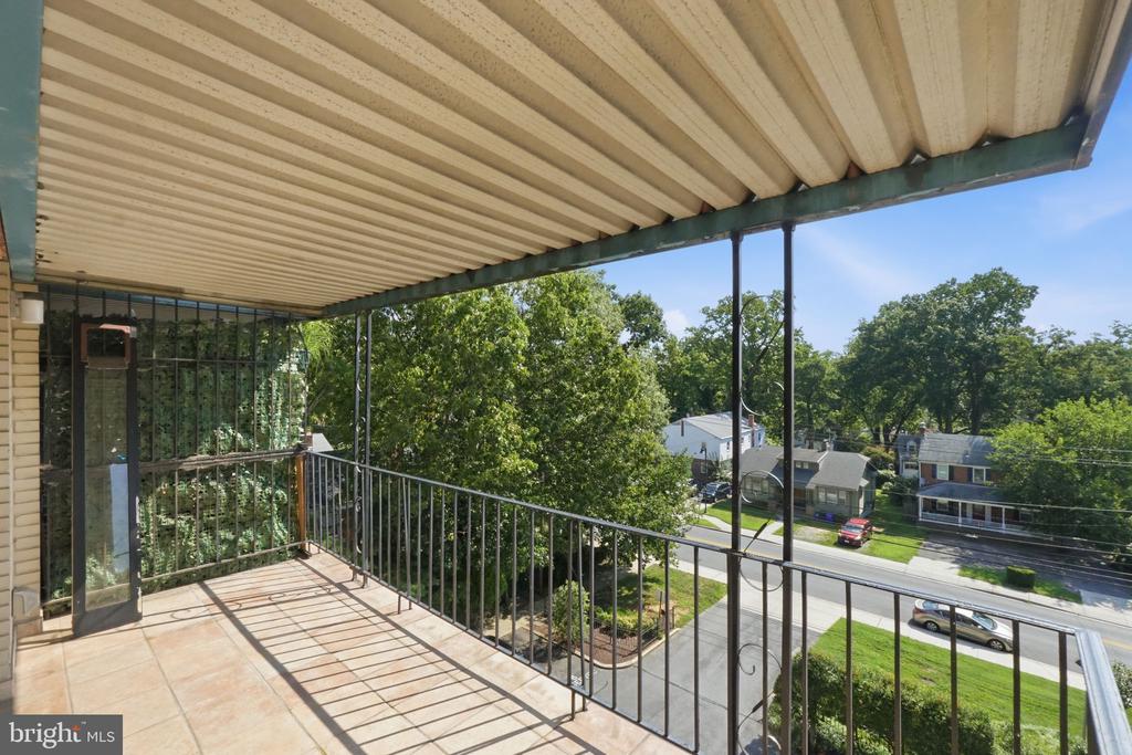 8308 FLOWER AVENUE Unit: 501