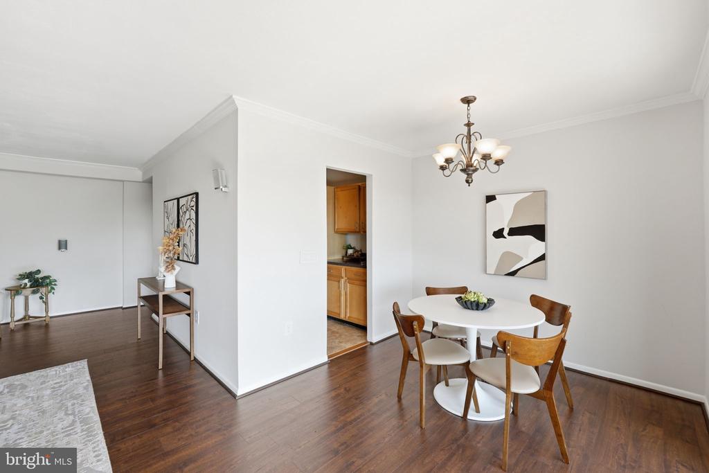 8308 FLOWER AVENUE Unit: 501