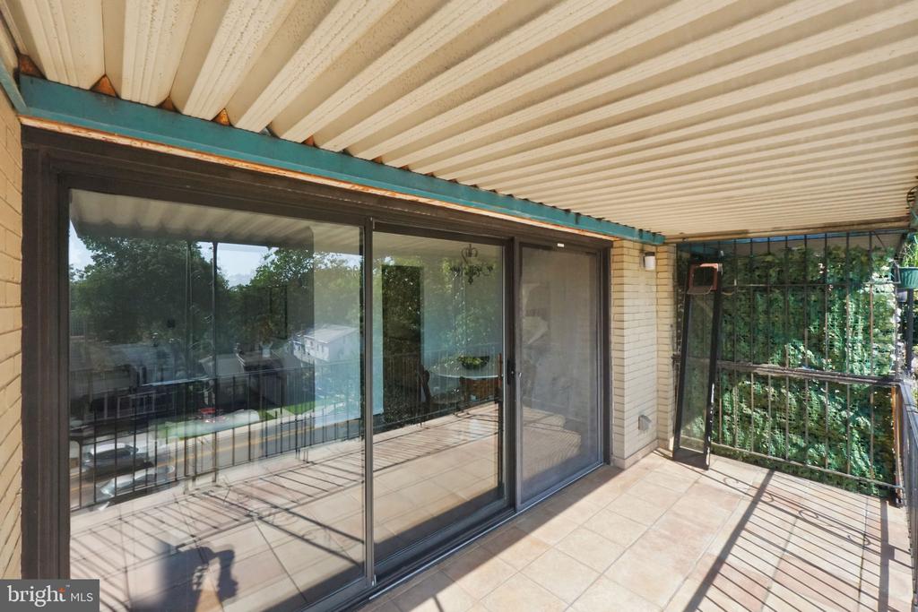 8308 FLOWER AVENUE Unit: 501