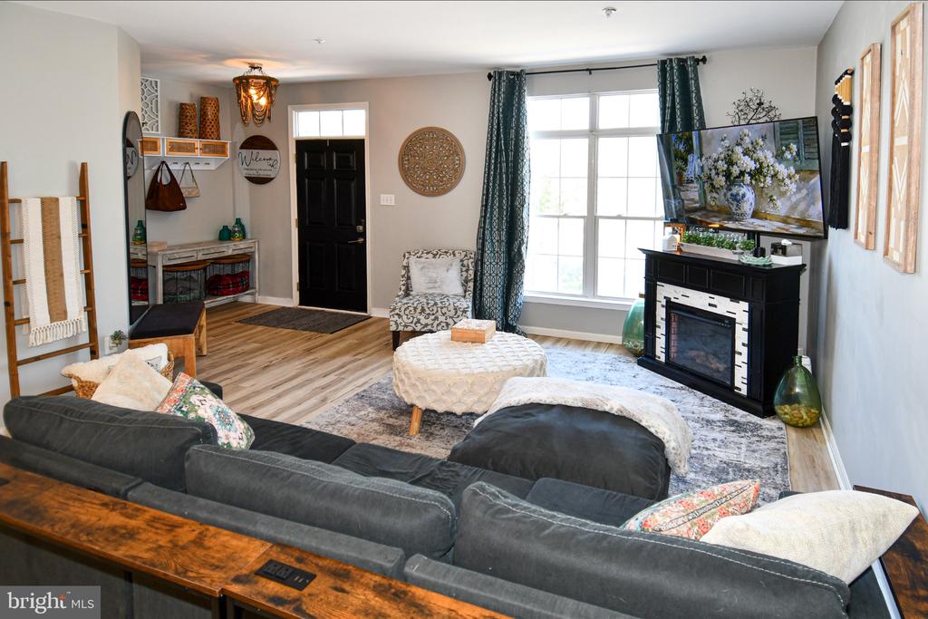 13028 SHAMROCK GLEN DRIVE Unit: 202