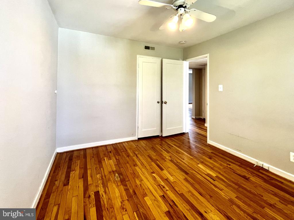 2207 WASHINGTON AVENUE Unit: 201
