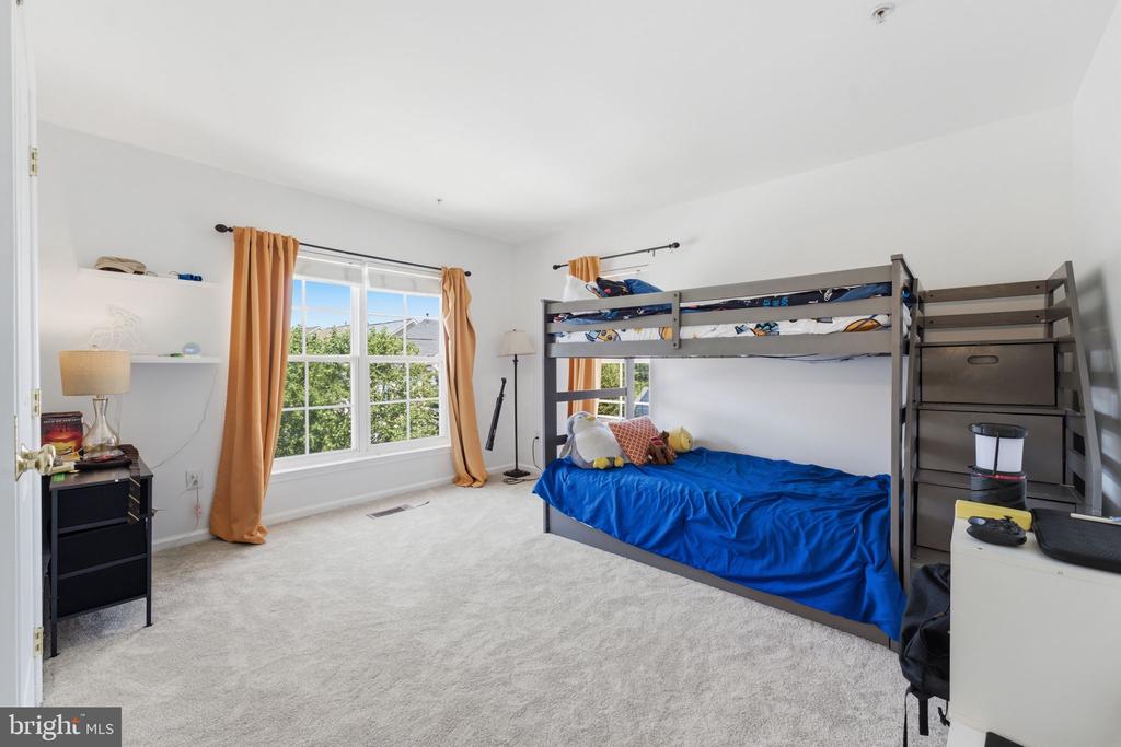 12805 CLARKSBURG SQUARE ROAD