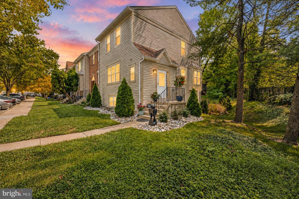 3526 SOFTWOOD TERRACE