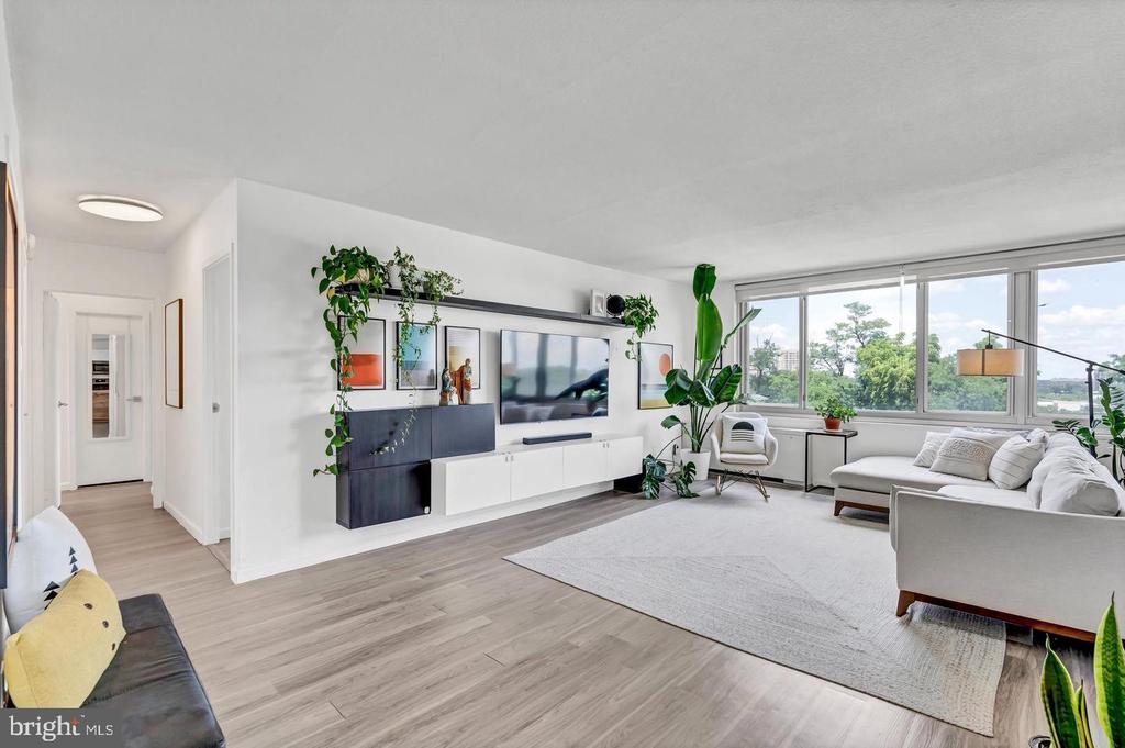 11801 ROCKVILLE PIKE Unit: 813