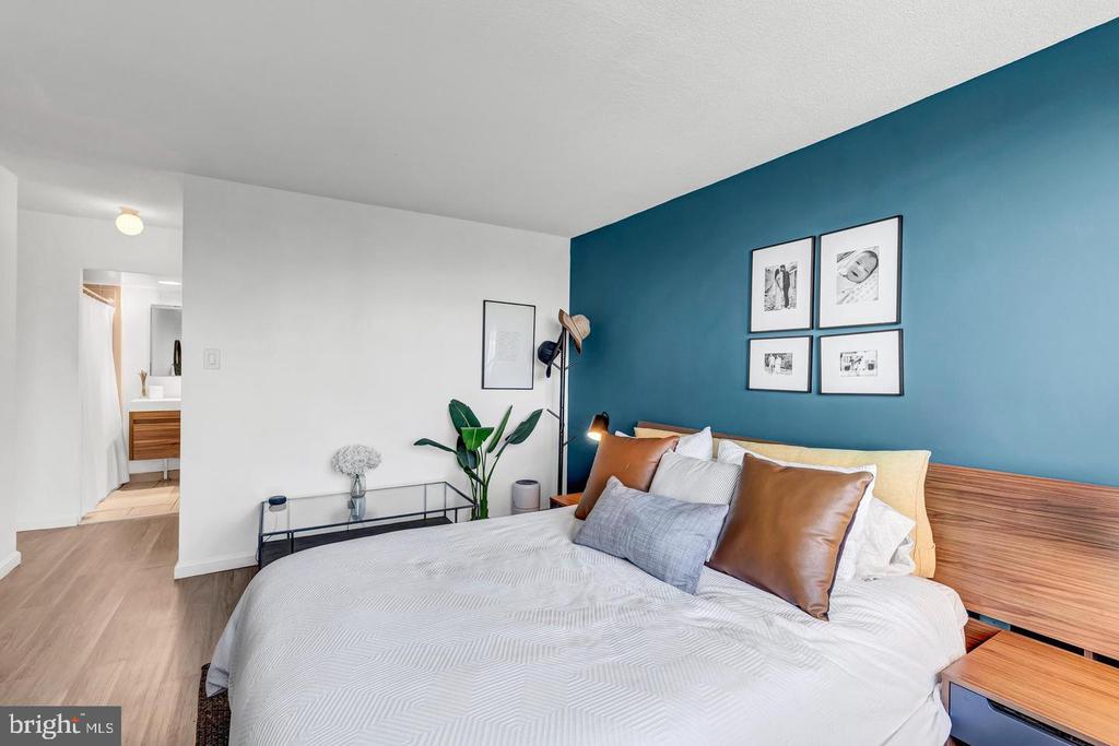 11801 ROCKVILLE PIKE Unit: 813
